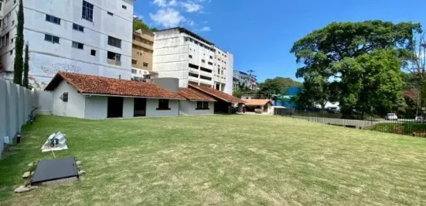 Casa com 4 Quartos para alugar, 240m² no Morin, Petrópolis