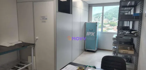 Sala Comercial à venda, 28m² no São Francisco, Niterói