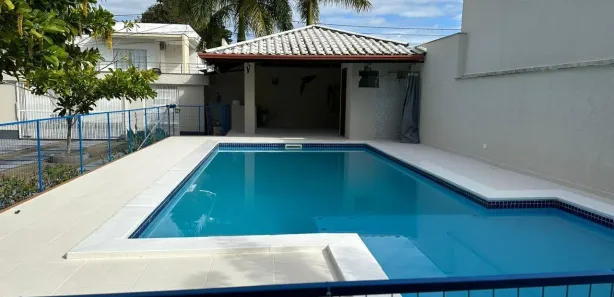 Casa de Condomínio com 4 Quartos para venda ou aluguel, 300m² no , Porto Seguro