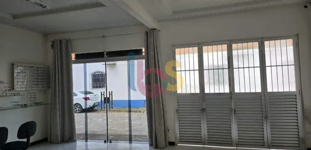 Casa com 3 Quartos à venda, 325m² no , Belmonte