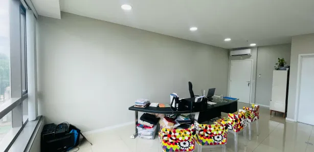Sala Comercial à venda, 35m² no Adrianópolis, Manaus