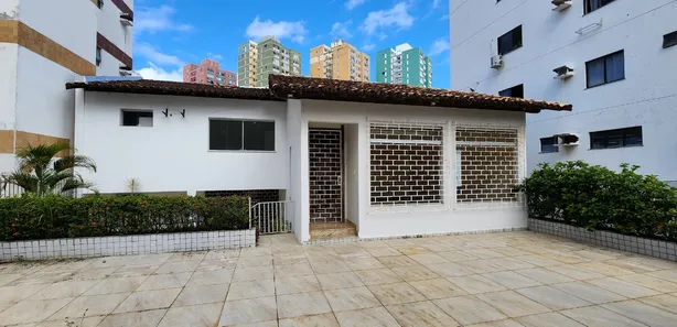 Imóvel Comercial com 5 Quartos para alugar, 421m² no Pituba, Salvador