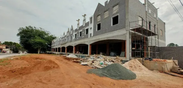 Sala Comercial para alugar, 2000m² no Centro, Holambra
