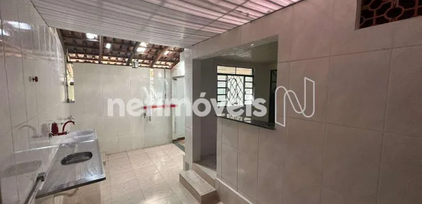 Casa com 1 Quarto para alugar, 50m² no São Marcos, Belo Horizonte
