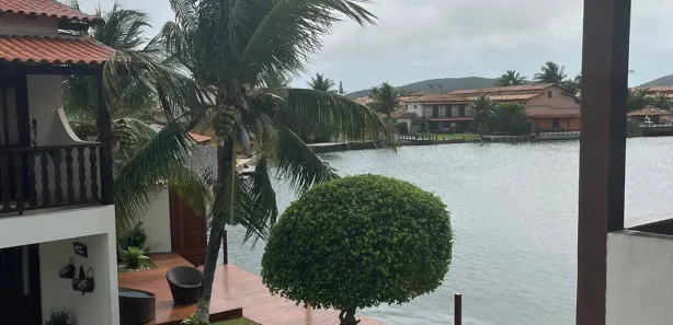Casa de Condomínio com 2 Quartos para alugar, 100m² no Ogiva, Cabo Frio