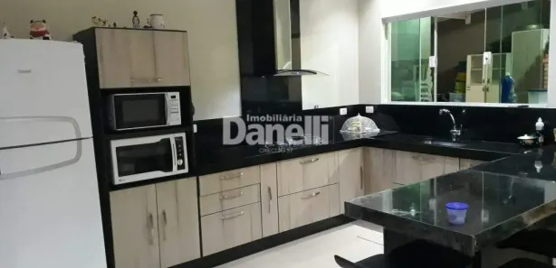 Casa com 2 Quartos para alugar, 167m² no Condomínio Residencial Tecoara, Taubaté