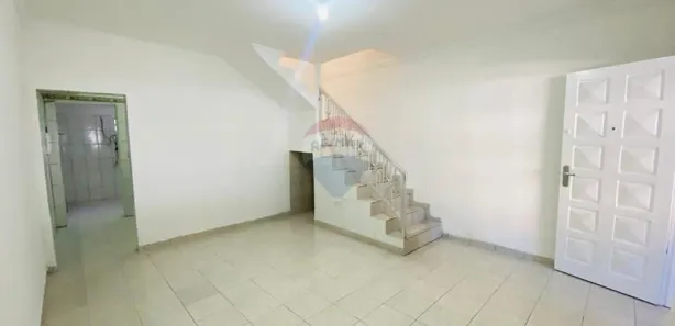 Sobrado com 2 Quartos à venda, 78m² no Vila Santa Rosa, Guarujá