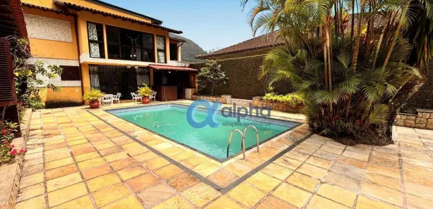 Casa com 4 Quartos para alugar, 280m² no Morin, Petrópolis