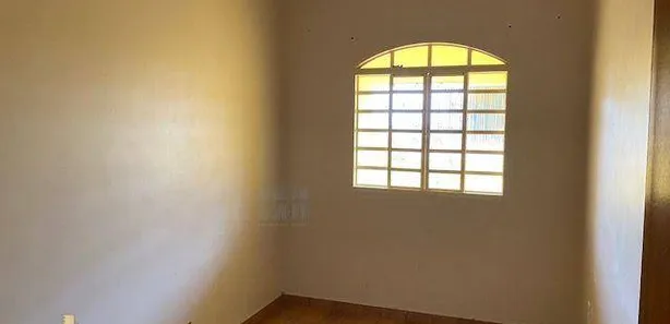 Casa com 2 Quartos à venda, 250m² no Santa Maria, Brasília