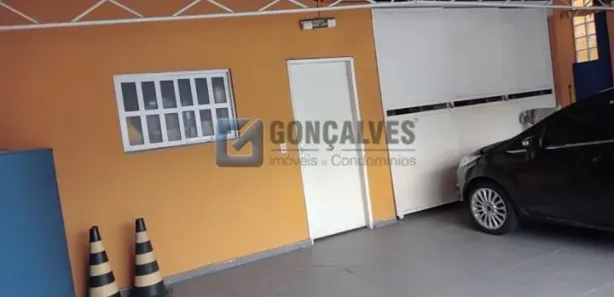 Casa com 3 Quartos para alugar, 220m² no Santo Antônio, São Caetano do Sul