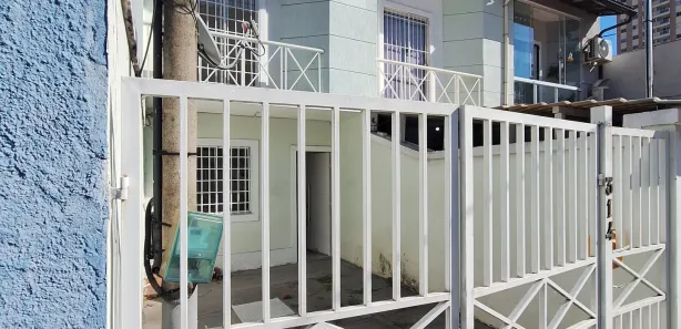 Casa com 2 Quartos para alugar, 110m² no Alvarez, Nova Iguaçu