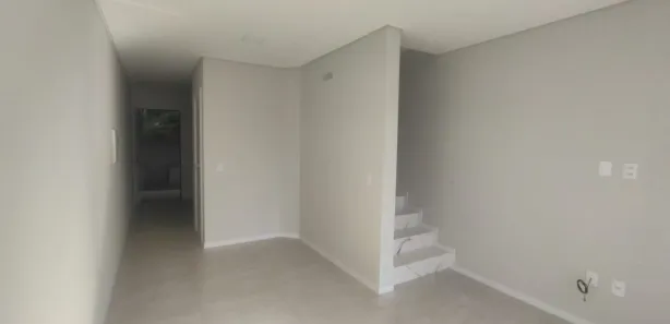 Sobrado com 2 Quartos para alugar, 88m² no Água Verde, Jaraguá do Sul