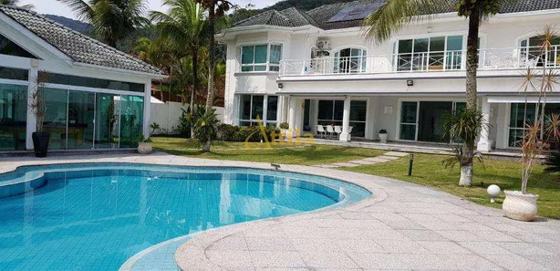 Sobrado com 5 Quartos à venda, 1000m² no Guararú, Guarujá