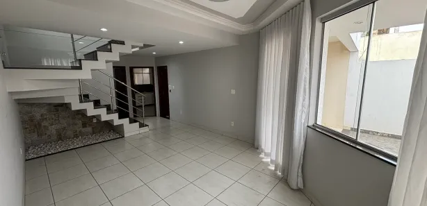 Casa com 3 Quartos para alugar, 420m² no Angola, Betim