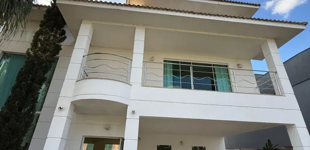 Casa de Condomínio com 4 Quartos para alugar, 370m² no Residencial Granville, Goiânia