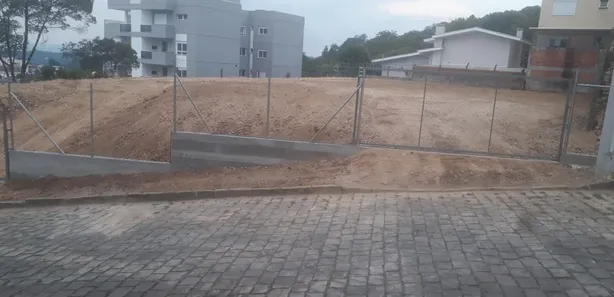 Lote/Terreno para alugar, 720m² no Jardim Eldorado, Caxias do Sul