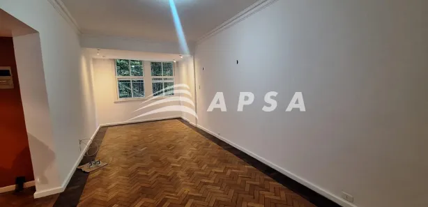 Apartamento com 3 Quartos para alugar, 119m² no Leme, Rio de Janeiro