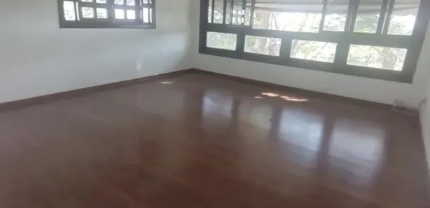 Sobrado com 11 Quartos para alugar, 400m² no Guará I, Brasília