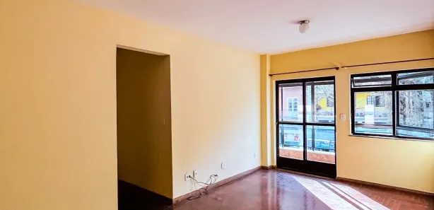 Apartamento com 2 Quartos para alugar, 98m² no Retiro, Petrópolis