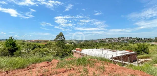 Lote/Terreno à venda, 300m² no 4 Colônias, Campo Bom