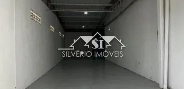Galpão/Depósito/Armazém para venda ou aluguel, 310m² no Quissama, Petrópolis