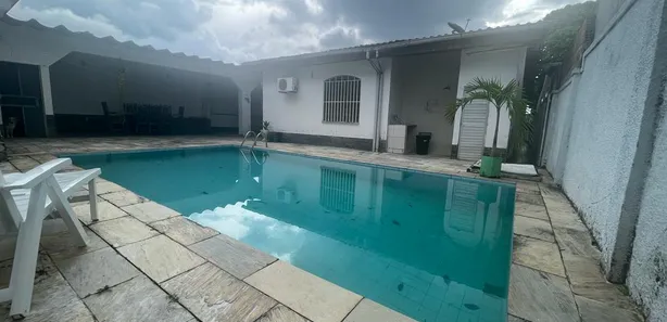 Casa com 3 Quartos à venda, 180m² no Aleixo, Manaus