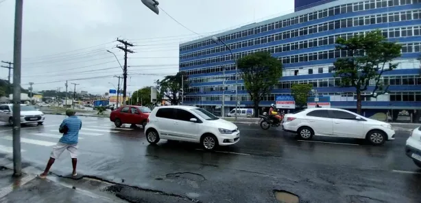 Ponto Comercial para alugar, 1126m² no Água de Meninos, Salvador
