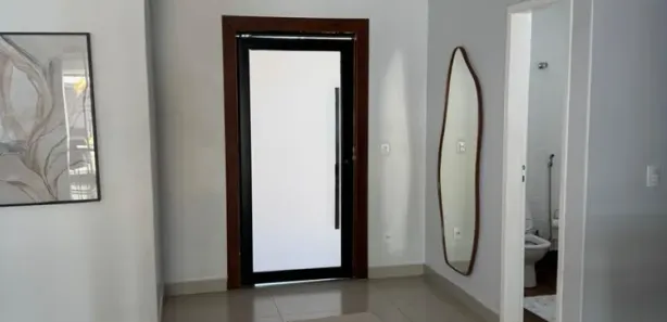 Casa de Condomínio com 5 Quartos para alugar, 300m² no Jardins Paris, Goiânia