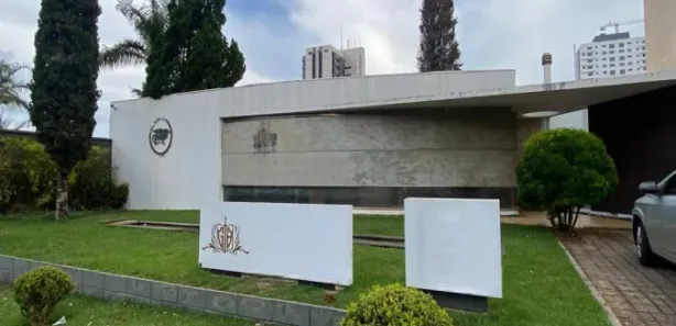 Sala Comercial para alugar, 1000m² no Centro, Campo Mourão