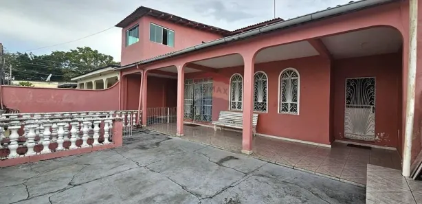 Casa com 4 Quartos à venda, 347m² no Aleixo, Manaus