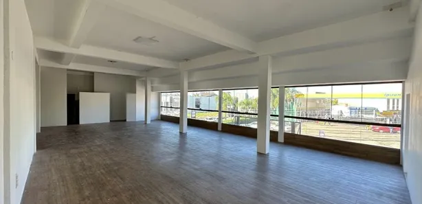 Sala Comercial para alugar, 300m² no Nossa Senhora das Graças, Canoas