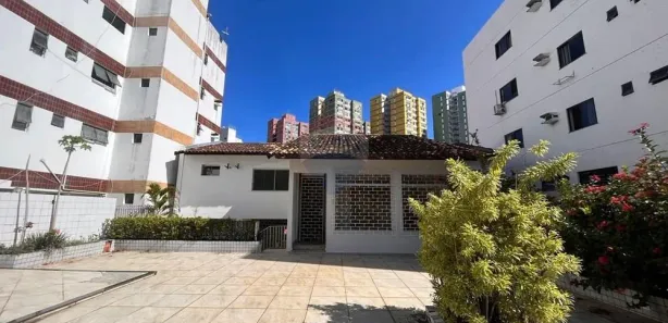 Casa com 4 Quartos à venda, 421m² no Pituba, Salvador