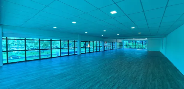 Ponto Comercial para alugar, 300m² no Barra Olímpica, Rio de Janeiro