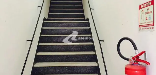 Sala Comercial para alugar, 70m² no Centro, Santos