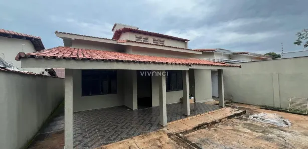 Sobrado com 4 Quartos para alugar, 300m² no Plano Diretor Sul, Palmas