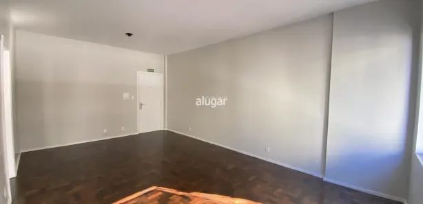Sala Comercial para alugar, 50m² no Centro, Caxias do Sul