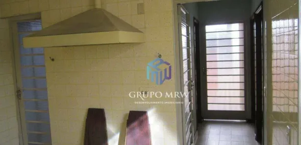 Imóvel Comercial com 6 Quartos para alugar, 320m² no Vila Augusta, Sorocaba