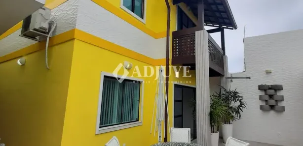 Casa de Condomínio com 3 Quartos para alugar, 180m² no Portinho, Cabo Frio