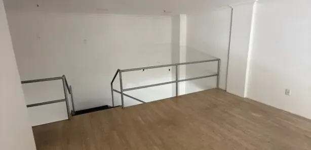 Sala Comercial para alugar, 80m² no Curuzu, Salvador