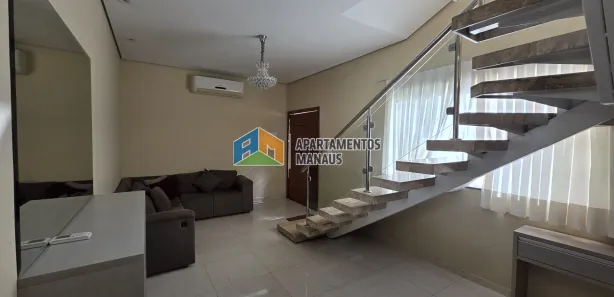 Sobrado com 5 Quartos à venda, 274m² no Alvorada, Manaus