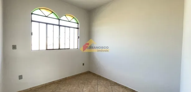Apartamento com 4 Quartos para alugar, 140m² no Niterói, Divinópolis