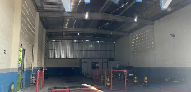 Galpão/Depósito/Armazém à venda, 300m² no Recreio Ipitanga, Lauro de Freitas