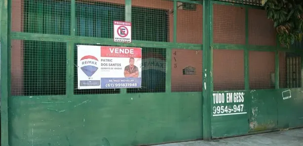 Sobrado com 3 Quartos à venda, 300m² no Área de Desenvolvimento Econômico, Brasília