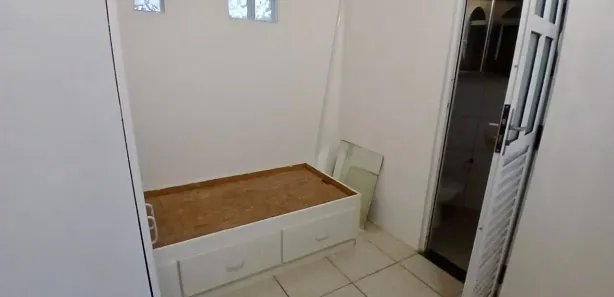 Casa de Condomínio com 5 Quartos para venda ou aluguel, 188m² no Itapuã, Salvador