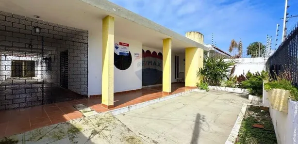 Casa com 6 Quartos à venda, 330m² no Pitanguinha, Maceió