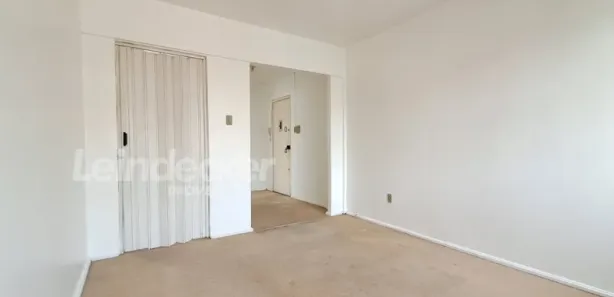 Kitnet com 1 Quarto para alugar, 30m² no Centro Histórico, Porto Alegre
