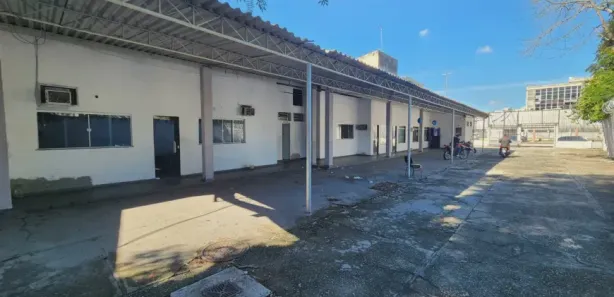 Ponto Comercial para alugar, 450m² no Oswaldo Cruz, Rio de Janeiro