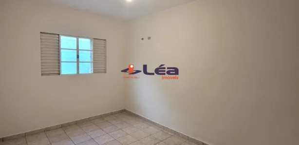 Casa com 2 Quartos para alugar, 70m² no Jardim Carlos Cooper, Suzano