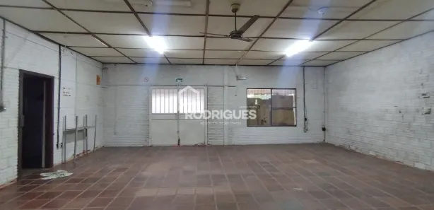 Sala Comercial à venda, 600m² no Santo André, São Leopoldo