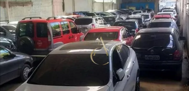Galpão/Depósito/Armazém para venda ou aluguel, 715m² no Centro, Nova Iguaçu